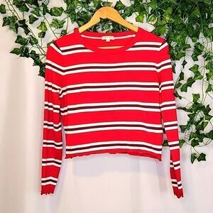 Ultra Flirt. Cropped Sweater. Size Medium. EUC